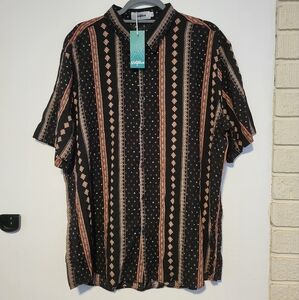 Men's XL button-down shirt